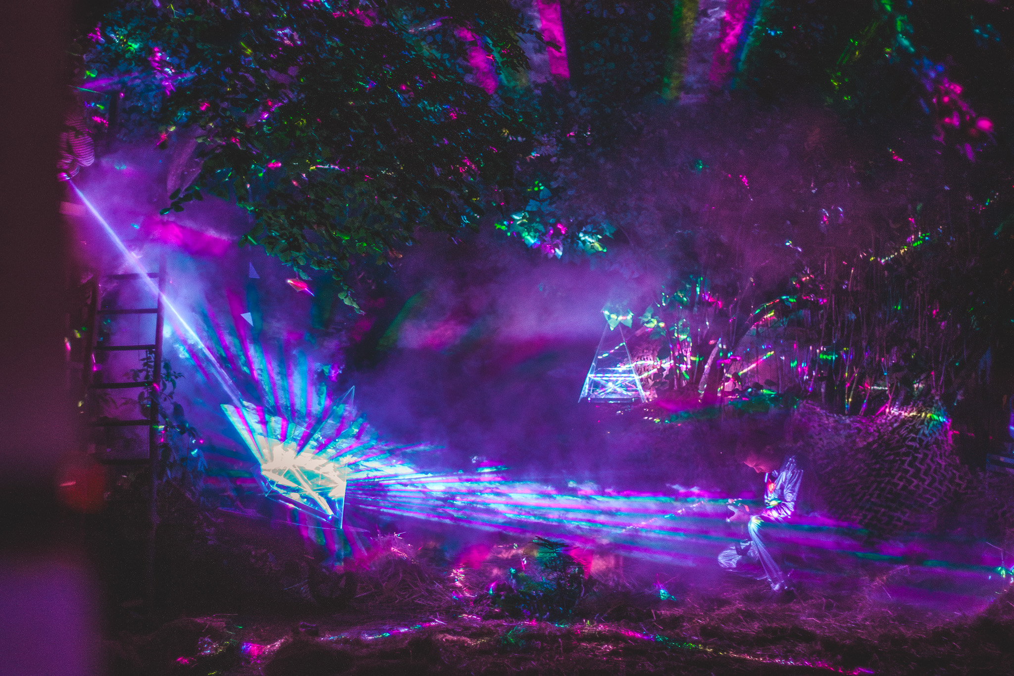 Desktop Image 4